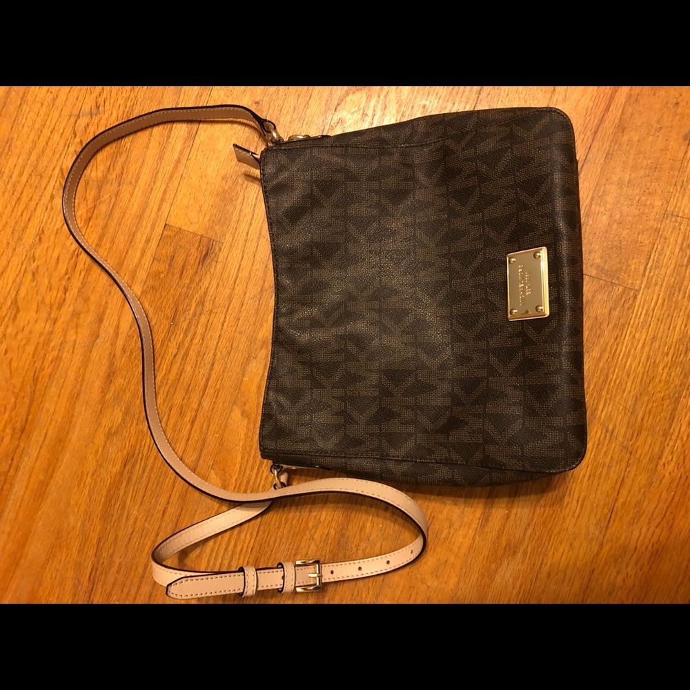 Michael Kors crossbody